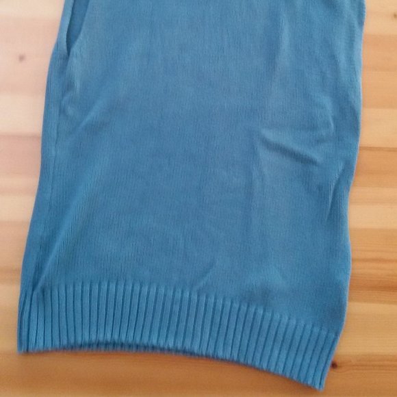 Turquoise Tank Top - Picture 4 of 4